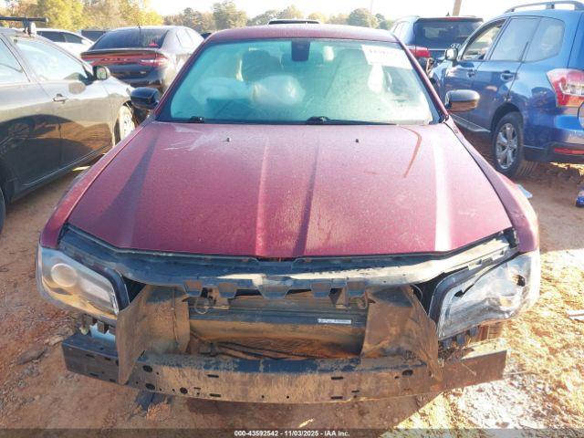 Chrysler 300 Touring Image 6