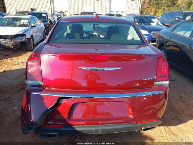 Chrysler 300 Touring Image 15