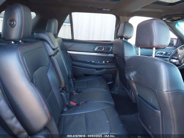 Ford Explorer Sport Image 11