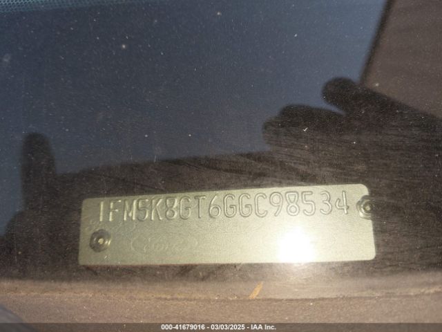 Ford Explorer Sport Image 7