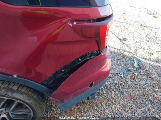 Ford Explorer Sport Image 18