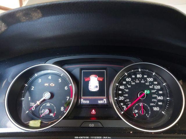 Volkswagen Golf Image 10