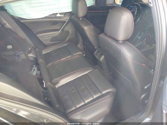 Volkswagen Golf Image 9