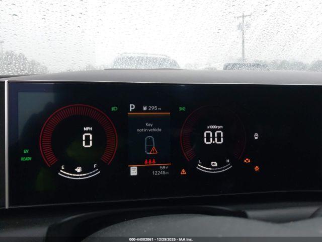 Hyundai TUCSON Blue Image 19