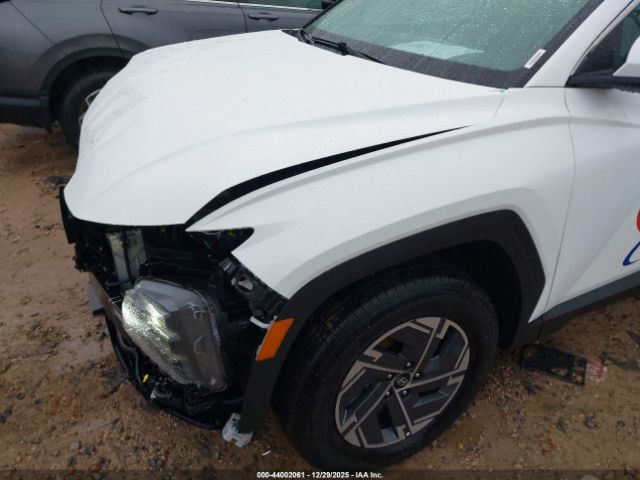 Hyundai TUCSON Blue Image 11