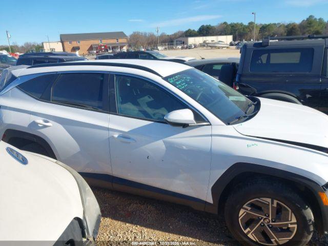 Hyundai TUCSON Blue Image 18