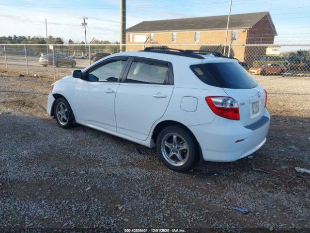 Toyota Matrix Image 12