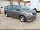 Toyota Sienna Base V6 Image 1