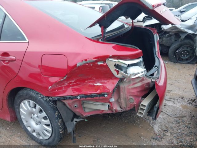 Toyota Camry Se Image 18