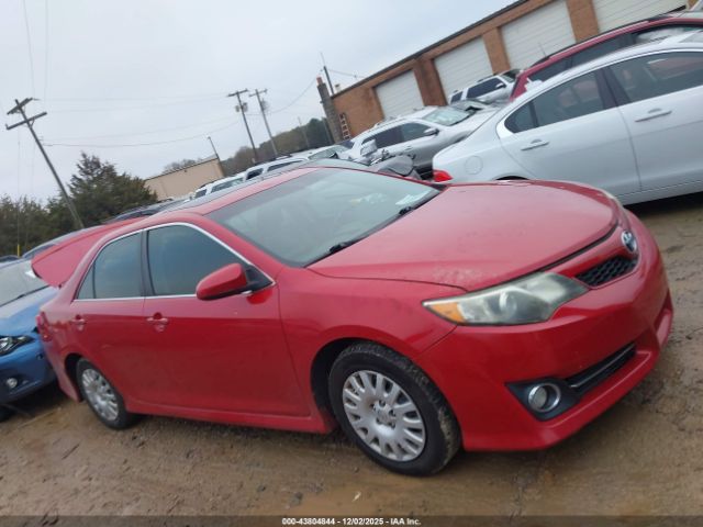 Toyota Camry Se Image 16
