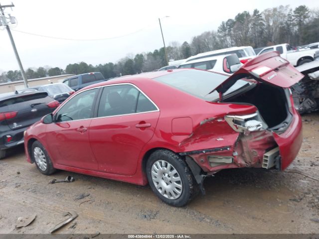 Toyota Camry Se Image 11