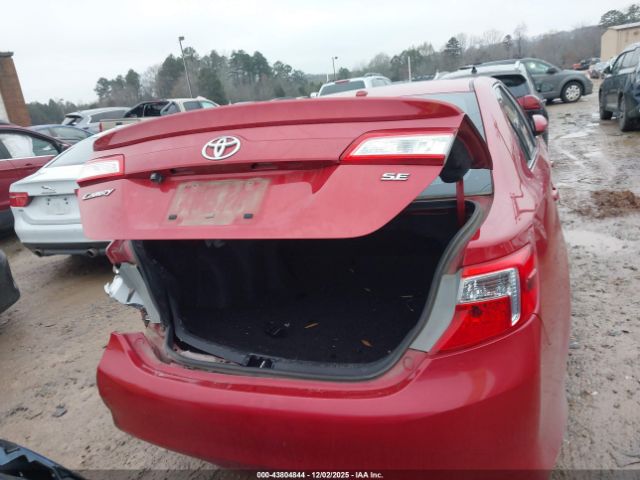 Toyota Camry Se Image 15