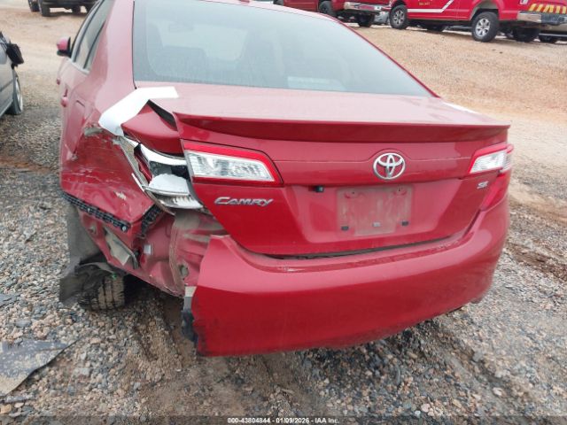 Toyota Camry Se Image 12