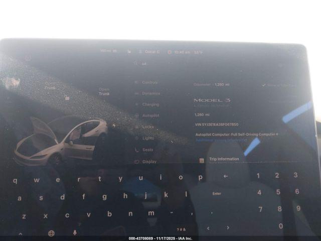 Tesla Model 3 Image 5