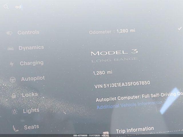 Tesla Model 3 Image 14
