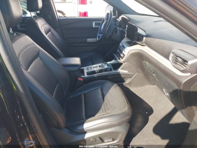 Ford Explorer Xlt Image 6