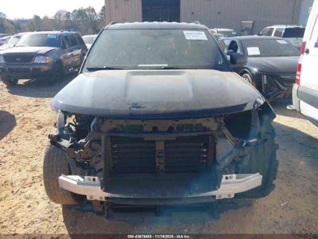 Ford Explorer Xlt Image 16