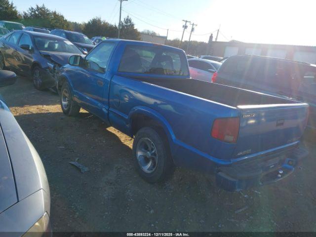 Chevrolet S-10 Ls Image 15