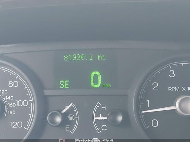 Lincoln Towncar Signature Limited Image 14