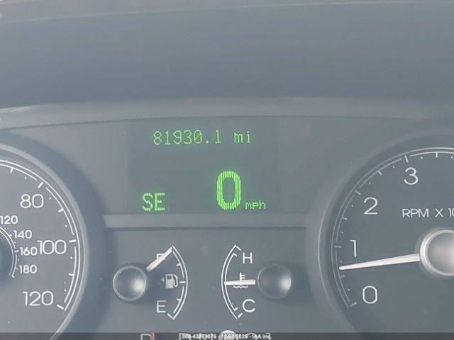 Lincoln Towncar Signature Limited Image 14