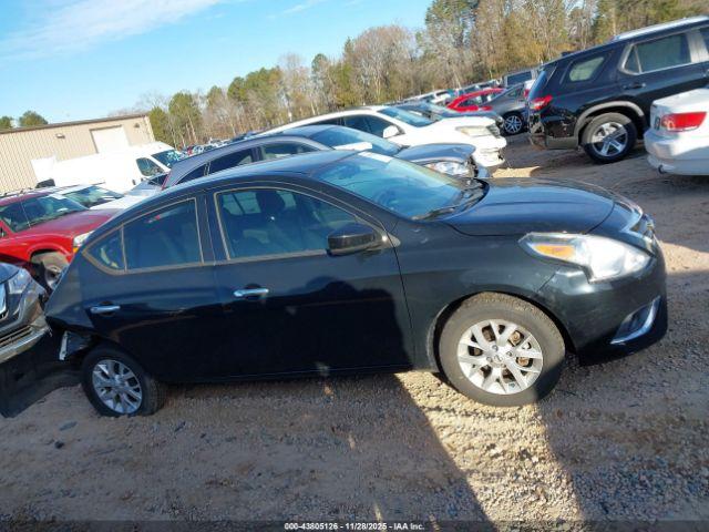 Nissan Versa 1.6 Sv Image 18