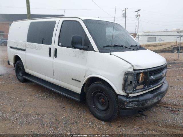 Chevrolet Express Image 1