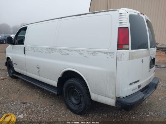 Chevrolet Express Image 5