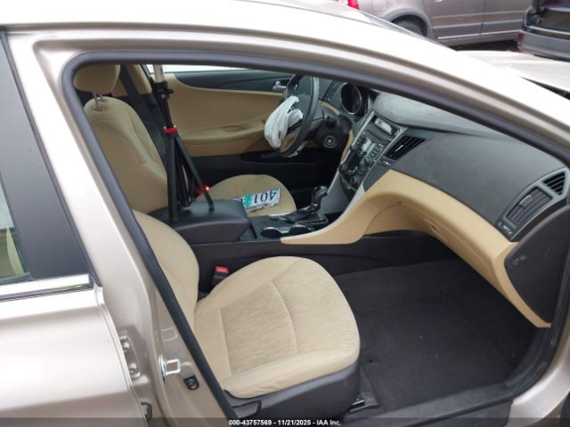 Hyundai SONATA Gls Image 14