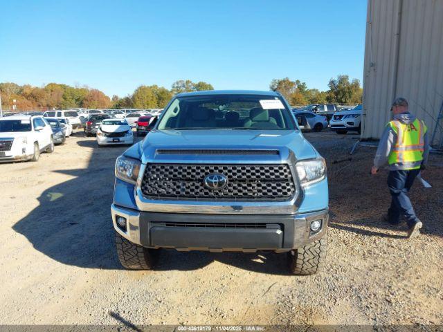 Toyota Tundra Sr5 Image 9