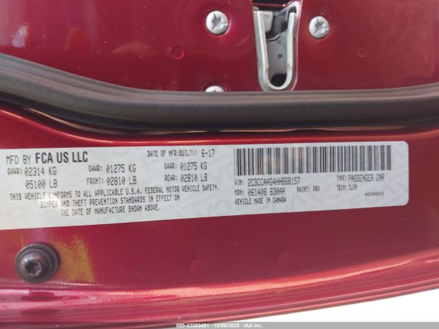 Chrysler 300 Limited Image 8