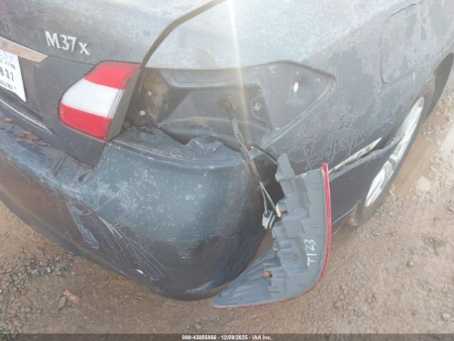 INFINITI M37x Image 11