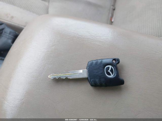 Mazda Tribute S Image 7