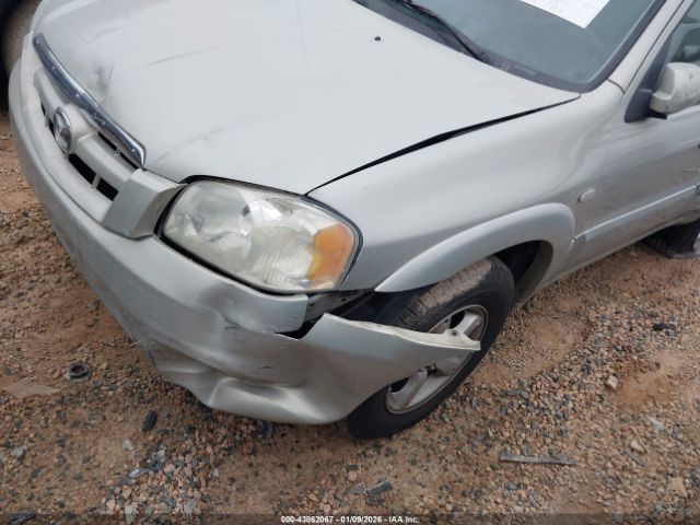 Mazda Tribute S Image 11