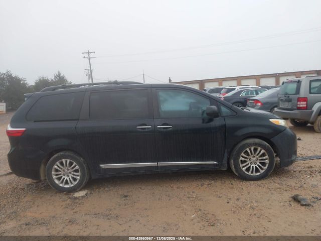 Toyota Sienna Xle 8 Passenger Image 13