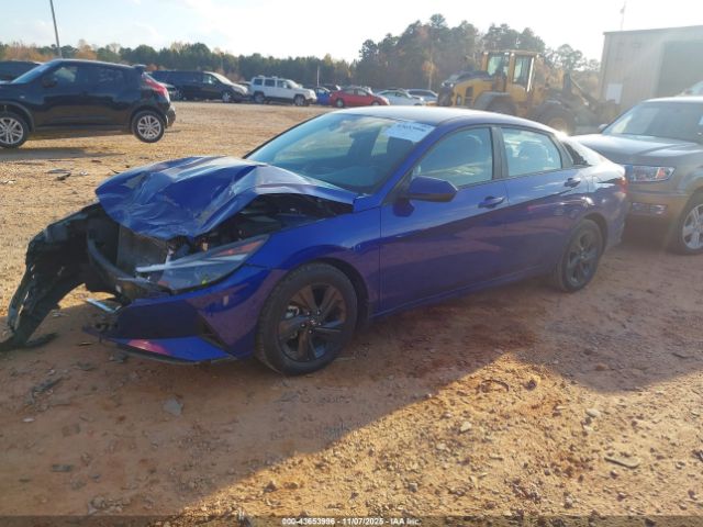 Hyundai ELANTRA Sel Image 2