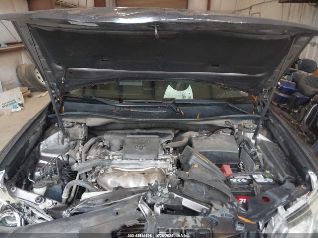 Toyota Camry Se Image 13