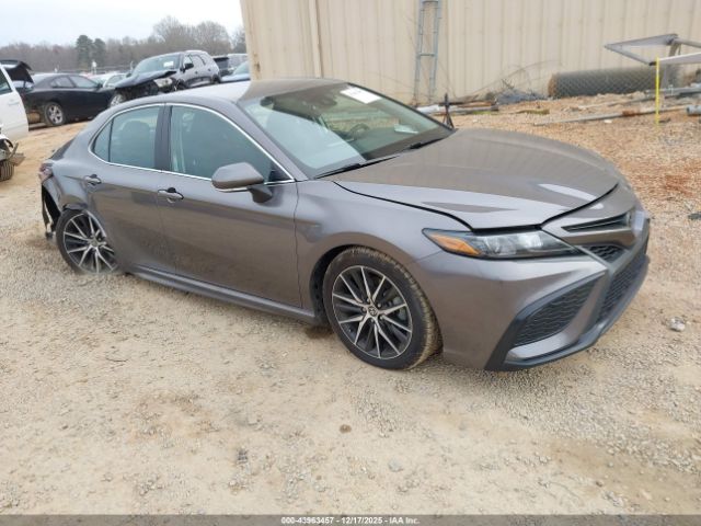 Toyota Camry Se Image 1