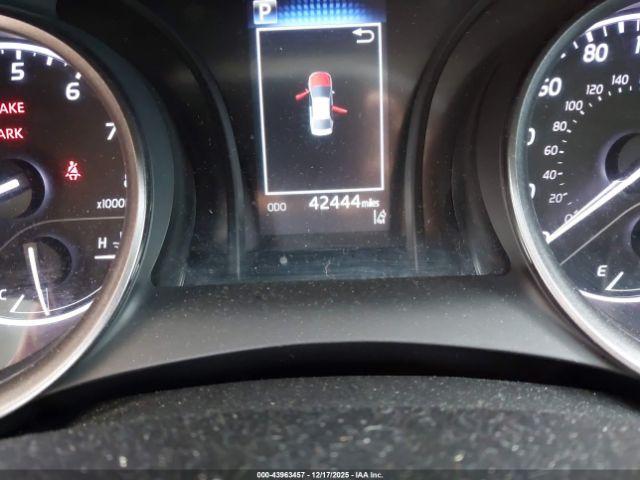 Toyota Camry Se Image 10