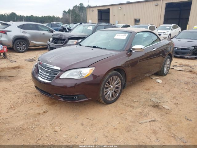 Chrysler 200 Limited Image 14