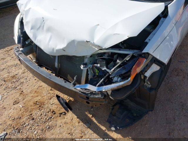 Toyota Corolla Le Image 12