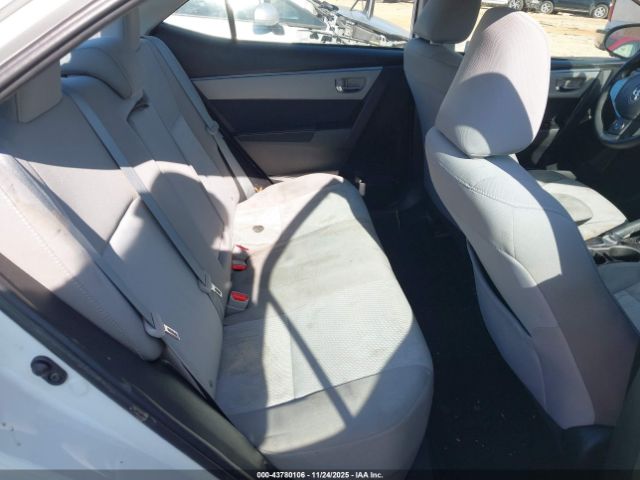 Toyota Corolla Le Image 9