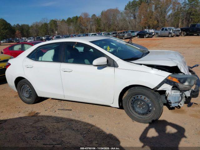 Toyota Corolla Le Image 15