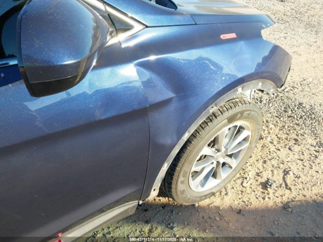 Hyundai SANTA FE Se Image 15