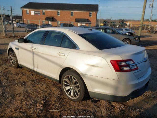Ford Taurus Limited Image 5