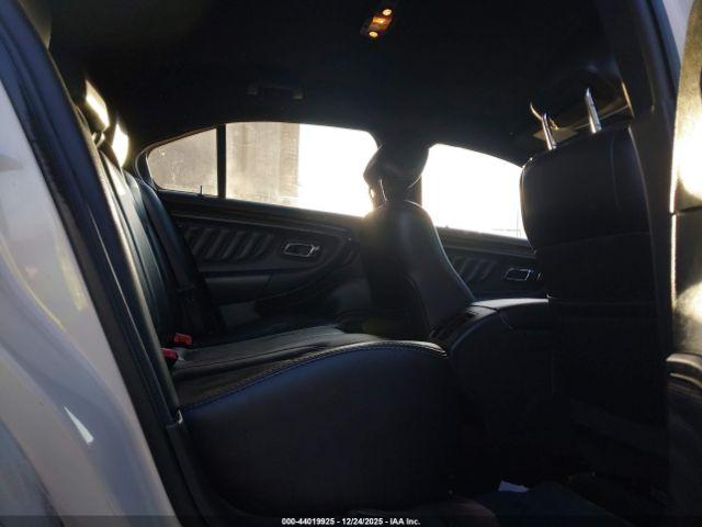 Ford Taurus Limited Image 8