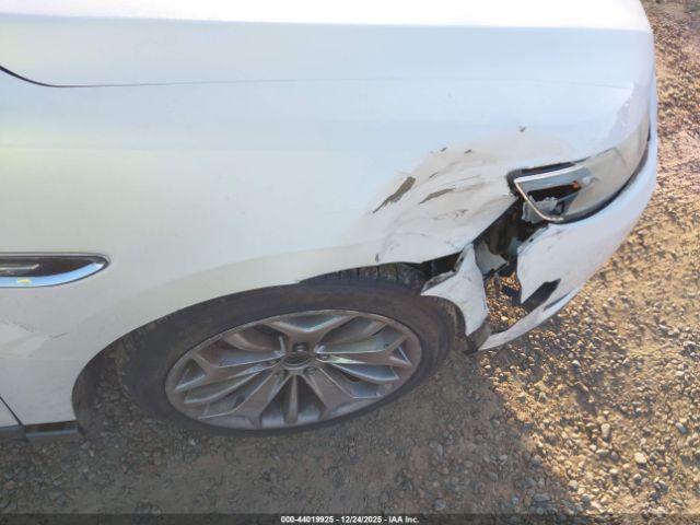 Ford Taurus Limited Image 11