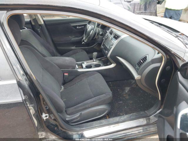 Nissan Altima 3.5 Sv Image 17