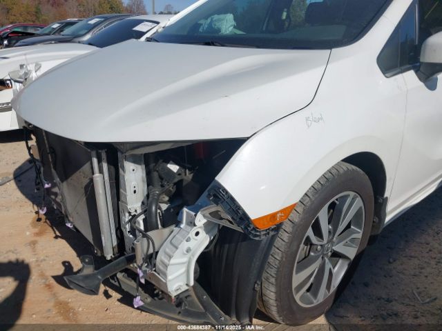 Honda Odyssey Touring Image 19