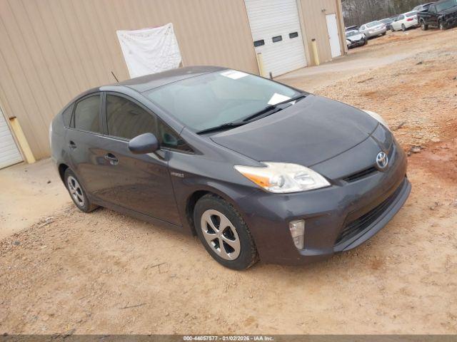  Salvage Toyota Prius