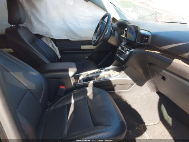 Ford Explorer Limited Image 18